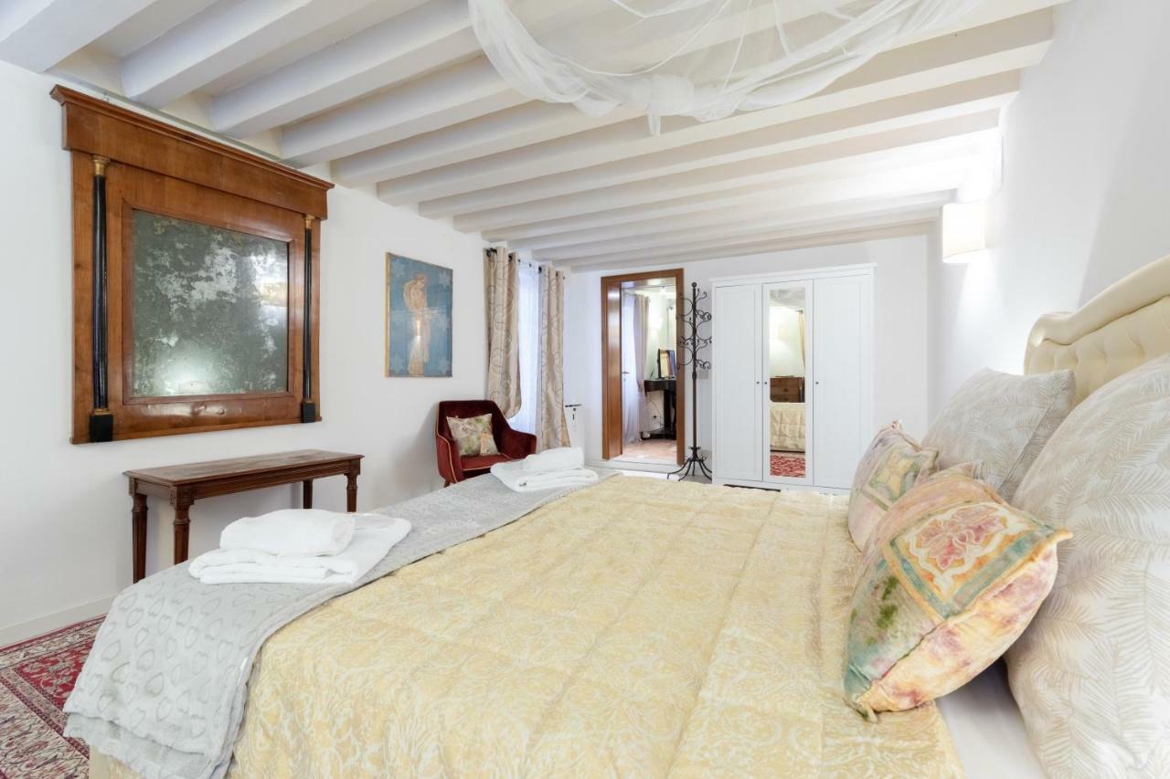 Ca' Del Carro Family Apartment Venice Exterior photo